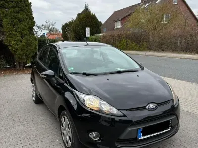 Gebraucht Ford Fiesta 82 PS (60 kW) 2012 Schwarz Limousine