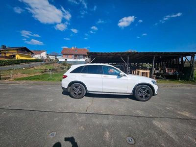 Gebraucht Mercedes GLC250 AMG 211 PS (155 kW) 2017 Weiß SUV