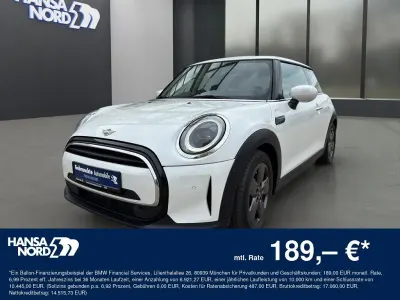 Gebraucht Mini Cooper Classic 136 PS (100 kW) 2023 Weiss / nanuq white Kleinwagen