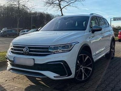 Gebraucht VW Tiguan Allspace R-line 200 PS (147 kW) 2022 Weiß SUV