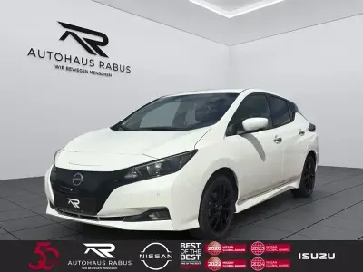 Gebraucht Nissan Leaf N-Connecta 110 kW (150 PS) 2023 Arctic solid white Kleinwagen