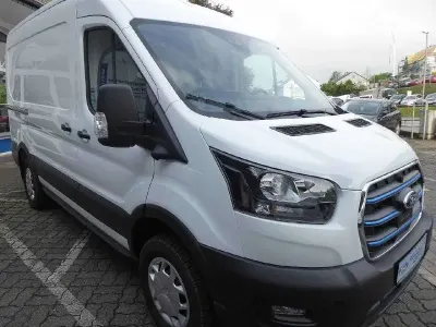 Gebraucht Ford Transit Trend 197 kW (269 PS) 2024 Weiß (frostweiß) Van / Kleinbus