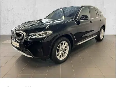 Gebraucht BMW X3 Sport Line 190 PS (139 kW) 2023 Schwarz SUV