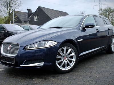 gebraucht Jaguar XF 2,2 Automatik Navi Leder Xenon SSD