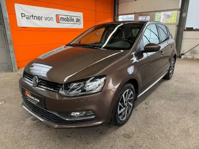 Gebraucht VW Polo Sound 90 PS (66 kW) 2017 Braun Limousine