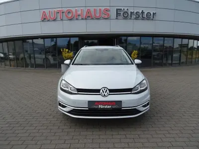 Gebraucht VW Golf VII Comfortline 125 PS (91 kW) 2017 Silber Kombi