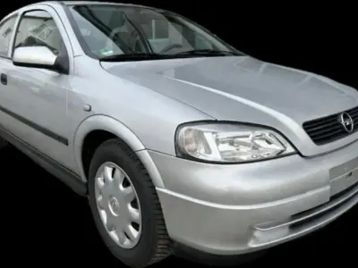 Gebraucht Opel Astra 1998 Silber Kleinwagen