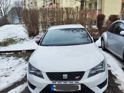 Weiß Gebraucht 2015 Seat Leon ST CUPRA Kombi | 18.500 € (Teuer)