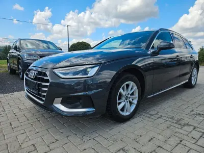 Gebraucht Audi A4 Advanced 163 PS (119 kW) 2022 Grau Kombi