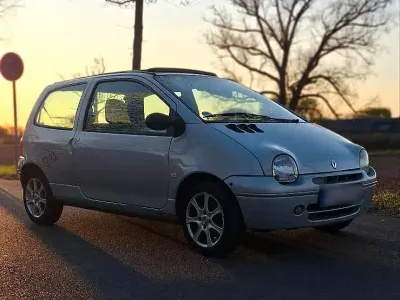 Gebraucht Renault Twingo 58 PS (42 kW) 2003 Silber Kleinwagen