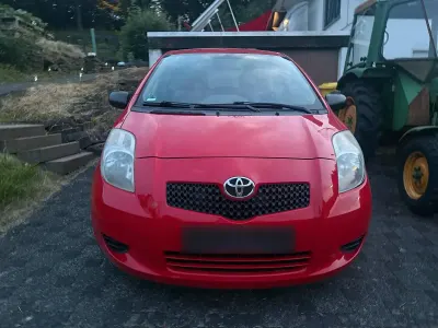 Gebraucht Toyota Yaris 70 PS (51 kW) 2008 Kleinwagen