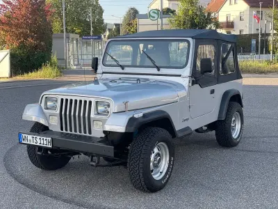 Brugt Jeep Wrangler 107 HK (78 kW) 1989 Sølv SUV