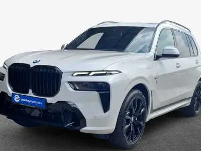 Neu BMW X7 352 PS (258 kW) 2026 Weiß SUV