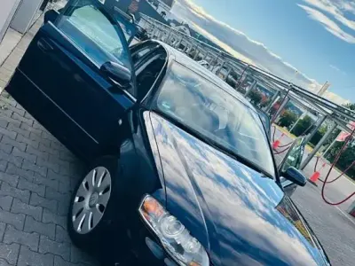 Gebraucht Audi A4 131 PS (96 kW) 2005 Blau Limousine