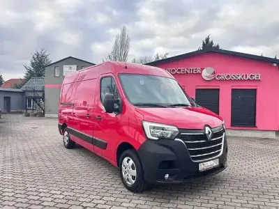 Second-hand Renault Master Komfort 180 CP (132 kW) 2021 Roșu Monovolum