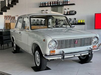 Gebraucht Lada 2101 60 PS (44 kW) 1978 Weiß Limousine