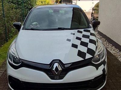 Begagnad Renault Clio R.S. R.S. 200 HK (147 kW) 2014 Vit Halvkombi