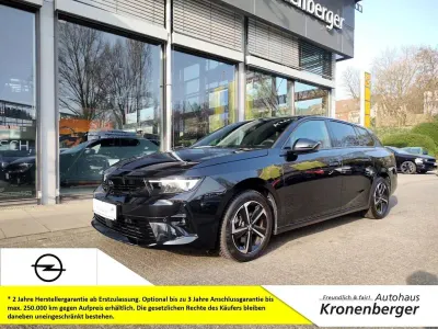 Gebraucht Opel Astra 131 PS (96 kW) 2024 Karbon schwarz Kleinwagen