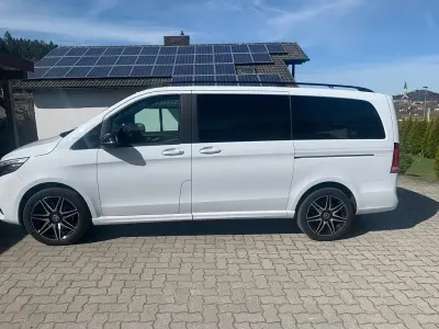 Gebraucht Mercedes V300 Avantgarde Edition 237 PS (174 kW) 2022 Weiß Van / Kleinbus