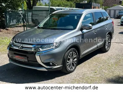 Gebraucht Mitsubishi Outlander Plus 150 PS (110 kW) 2016 Grau SUV