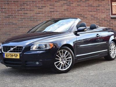 Usado Volvo C70 Summum 220 HP (161 kW) 2006 Azul Cabrios