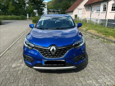 Gebraucht Renault Kadjar LIMITED 159 PS (116 kW) 2019 Blau SUV