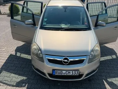Gebraucht Opel Zafira 105 PS (77 kW) 2006 Andere farben Van / Kleinbus