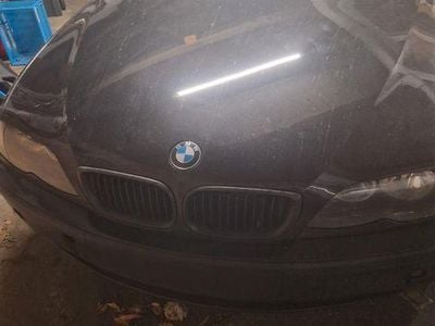 Gebraucht BMW 318 143 PS (105 kW) 2003 Schwarz Kombi