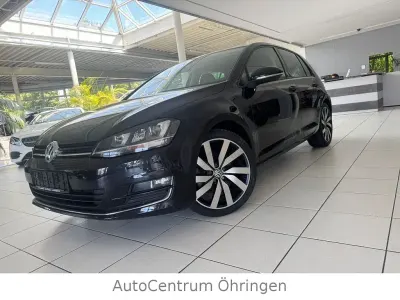 Gebraucht VW Golf VII Highline 140 PS (102 kW) 2013 Schwarz Limousine
