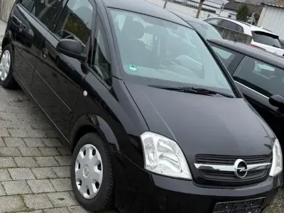 Używany Opel Meriva 90 KM (66 kW) 2005 Czarny Minivan