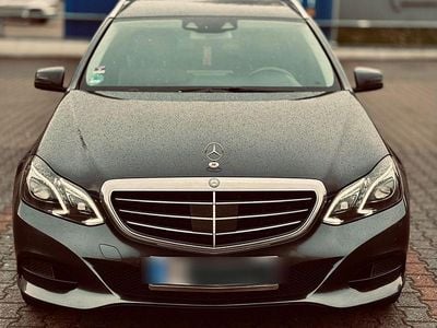 Grau Gebraucht 2016 Mercedes E300 Kombi | 17.450 € (Teuer)
