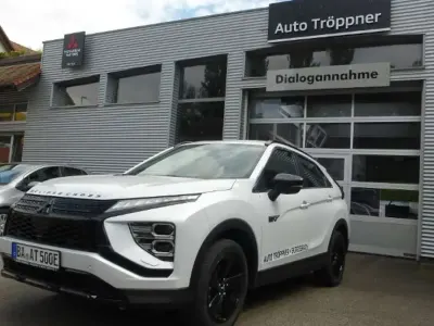 Gebraucht Mitsubishi Eclipse Cross Select 188 PS (138 kW) 2023 Titanweiß SUV