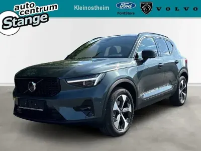 Gebraucht Volvo XC40 Ultra 163 PS (119 kW) 2025 Gruen SUV