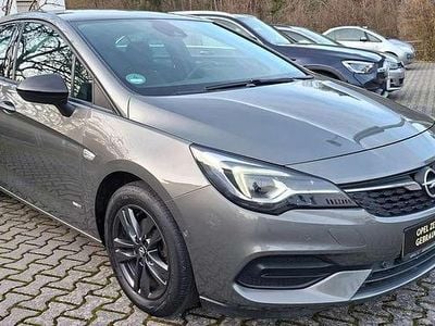 Gebraucht Opel Astra Design Edition 131 PS (96 kW) 2021 Platingrau Limousine