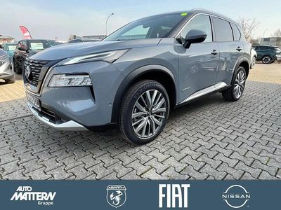 Neu Nissan X-Trail Tekna 213 PS (156 kW) 2026 Grau SUV