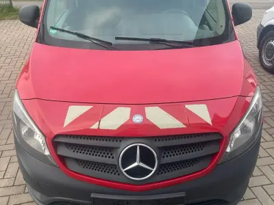 Gebraucht Mercedes Citan 111 110 PS (80 kW) 2017 Rot Van / Kleinbus