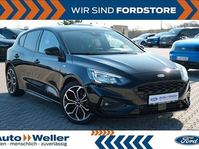 Second-hand Ford Focus ST-Line 125 CP (91 kW) 2022 Negru Berlinǎ