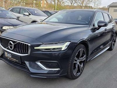 Gebraucht Volvo V60 Inscription 250 PS (183 kW) 2019 Grau Kombi