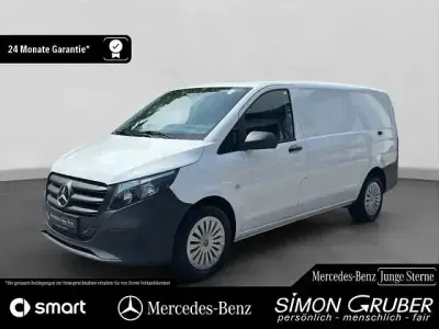 Gebraucht Mercedes Vito 163 PS (119 kW) 2024 Arktikweiß Van