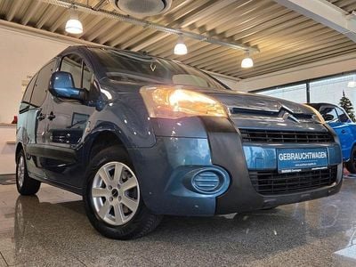 Blau Gebraucht 2010 Citroën Berlingo Van / Kleinbus | 7.990 € (Teuer)