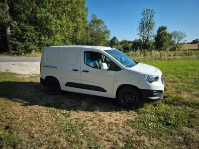 Gebraucht Opel Combo 102 PS (75 kW) 2021 Weiß Van / Kleinbus