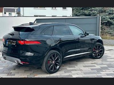 Gebraucht Jaguar F-Pace First Edition 300 PS (220 kW) 2016 Schwarz SUV