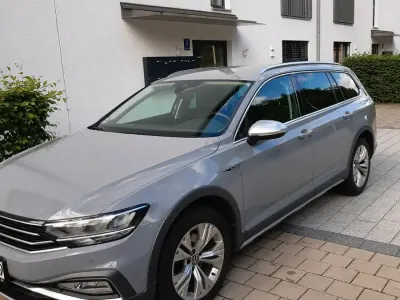 Gebraucht VW Passat Alltrack 200 PS (147 kW) 2022 Grau Kombi
