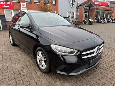 Usata Mercedes B180 116 CV (85 kW) 2019 Nero Monovolume