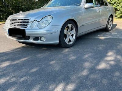 Mercedes E280
