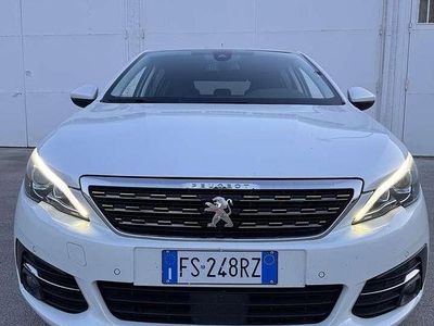 Gebraucht 2018 Peugeot 308 Allure Limousine | 11.200 € (Fairer Preis)