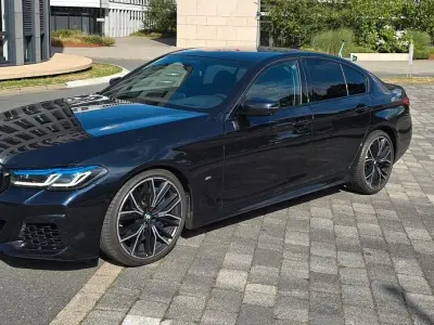 Gebraucht BMW M550 Performance 530 PS (389 kW) 2021 Schwarz Limousine