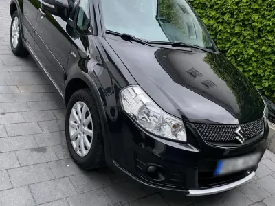 Gebraucht Suzuki SX4 Style 135 PS (99 kW) 2012 Schwarz Kleinwagen