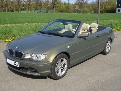 Gebraucht BMW 325 Sport Line 192 PS (141 kW) 2004 Grün Cabrio