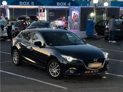 Usata Mazda 3 150 CV (110 kW) 2015 Blu Berlina
